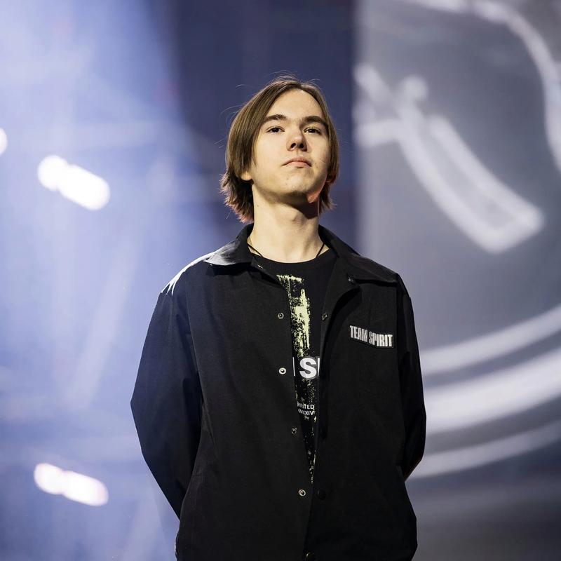 FalleN ：使用新品牌显示器打破垄断是件好事