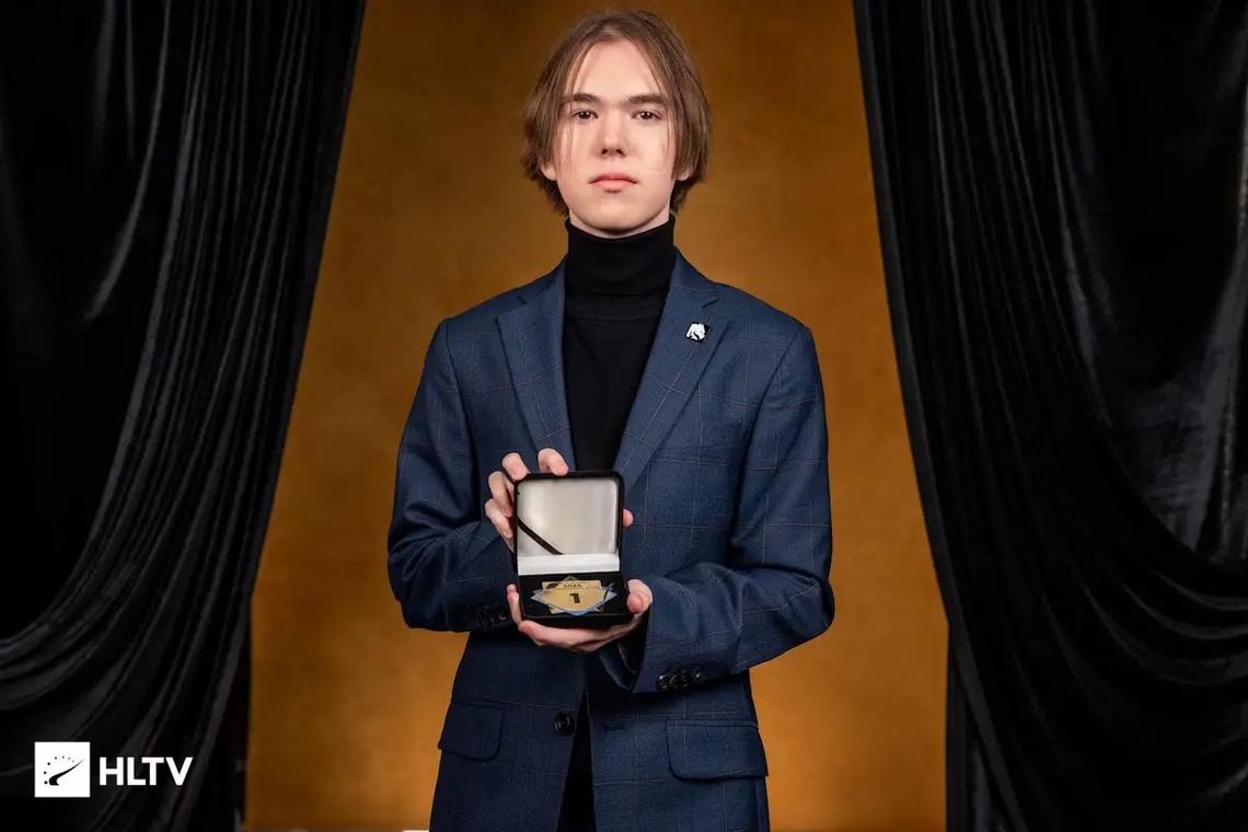 资讯绝地狼人杀？原来吃鸡还可以像小霖这么玩