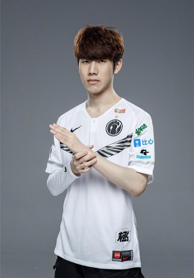 Elk向队友和粉丝致歉：我自己打得不是很好 和大家说一声对不起